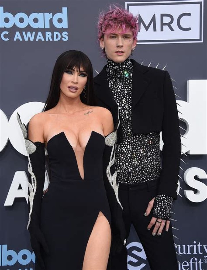 Machine Gun Kelly Dedicates ‘Twin Flame’ Performance to His ‘Unborn Child’ After Megan Fox Miscarriage
