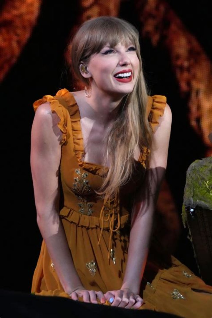 Taylor Swift, Travis Kelce’s First Public Kiss at Eras Tour, Lyric Change: Argentina Trip Timeline