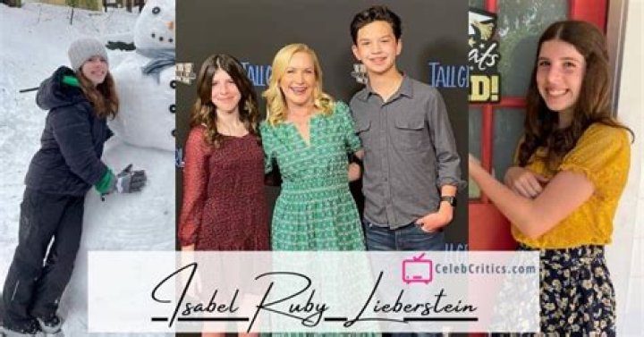 Isabel Ruby Lieberstein Biography. Facts about Angela Kinsey Daughter. 2022