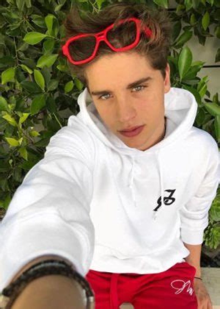 
Ivan Martinez Height, Weight, Net Worth, Age, Wiki, Who, Instagram, Biography 