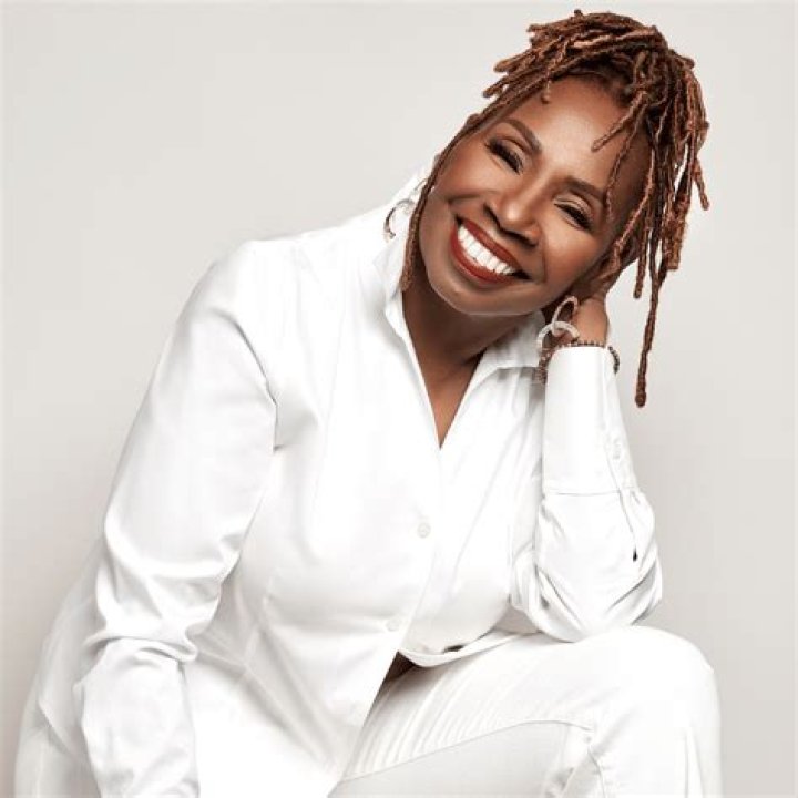 Iyanla Vanzant (TV Show Host) - Age, Birthday, Bio, Facts, Family, Net Worth, Height & More