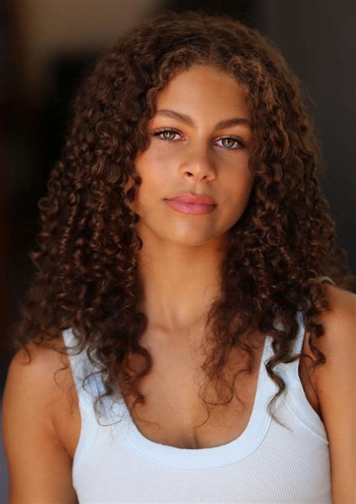 Jada-Lee Henry (TV Actress) - Age, Birthday, Bio, Facts, Family, Net Worth, Height & More