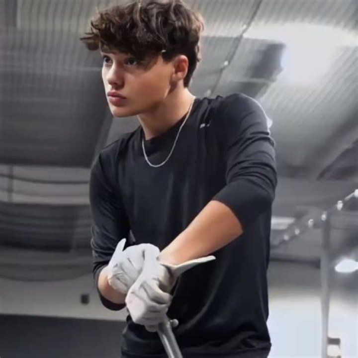 Who is Jaden Walton? Wiki, Biography, Age, Height, Twin Brother, Parents, Family, Net Worth & More