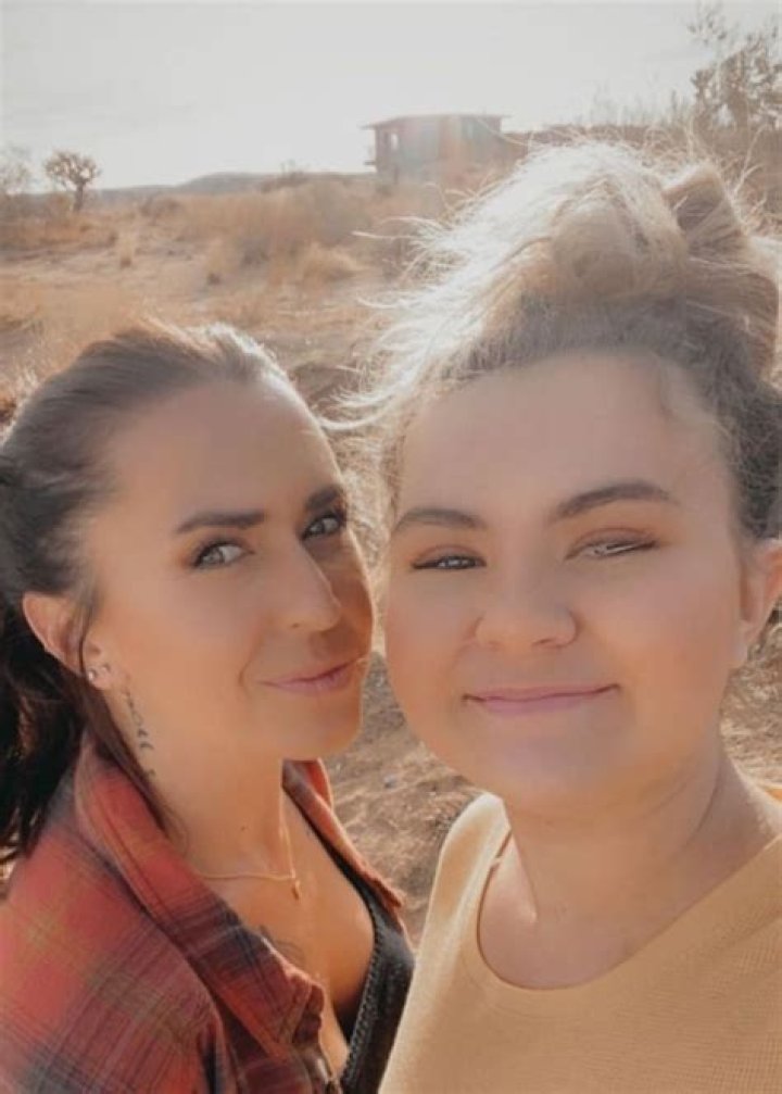 Jaedyn Slyfox (YouTube Star) - Age, Birthday, Bio, Facts, Family, Net Worth, Height & More