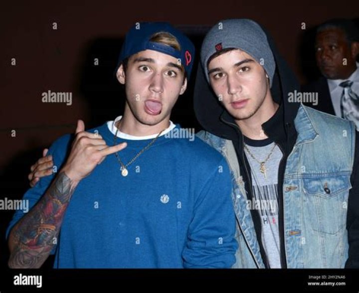Jai Brooks (YouTube Star) - Age, Birthday, Bio, Facts, Family, Net Worth, Height & More