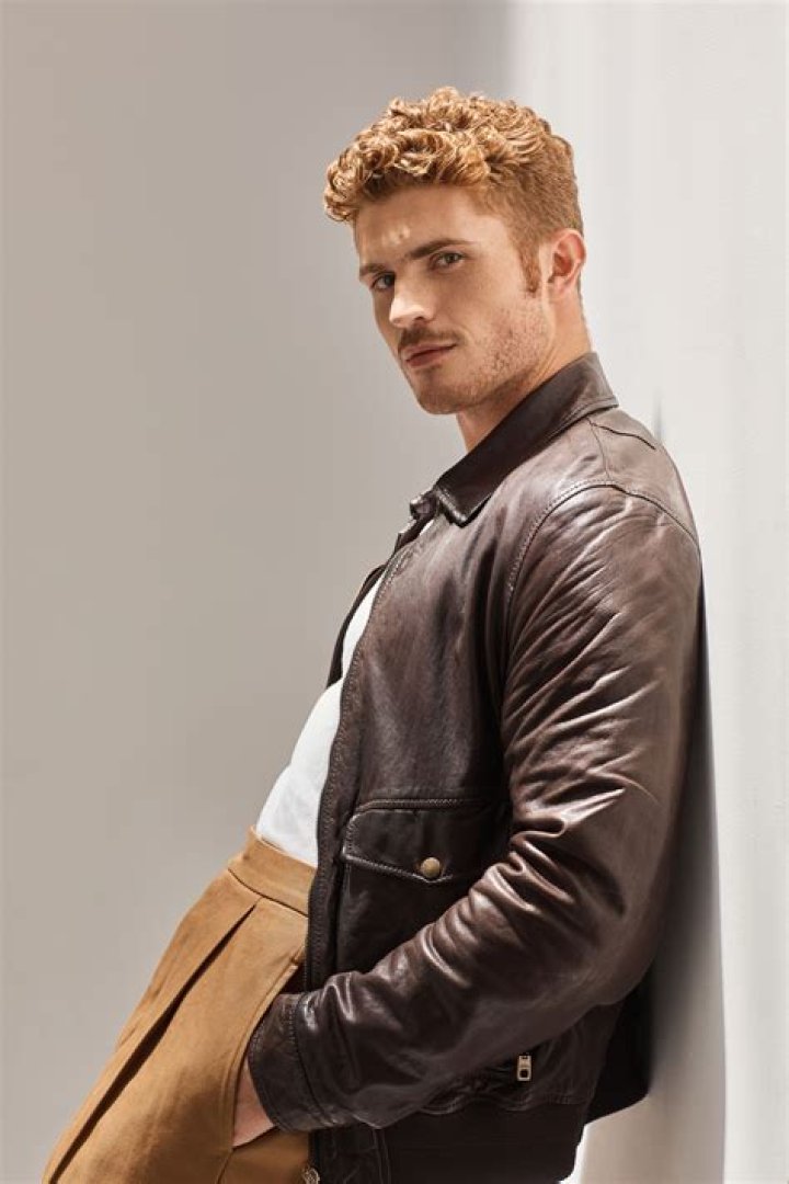 Jake Austin Walker (TV Actor) - Age, Birthday, Bio, Facts, Family, Net Worth, Height & More