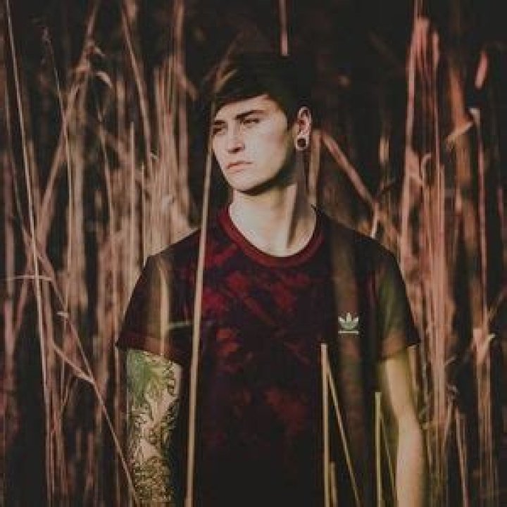 Jake Noakes (Rock Singer) - Age, Birthday, Bio, Facts, Family, Net Worth, Height & More