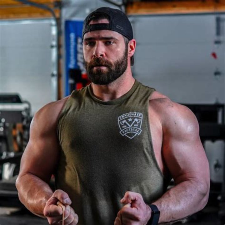 Jake Schum Biography, Age, Height, Wife, Net Worth, Family