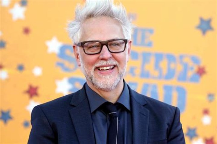 How tall is James Gunn