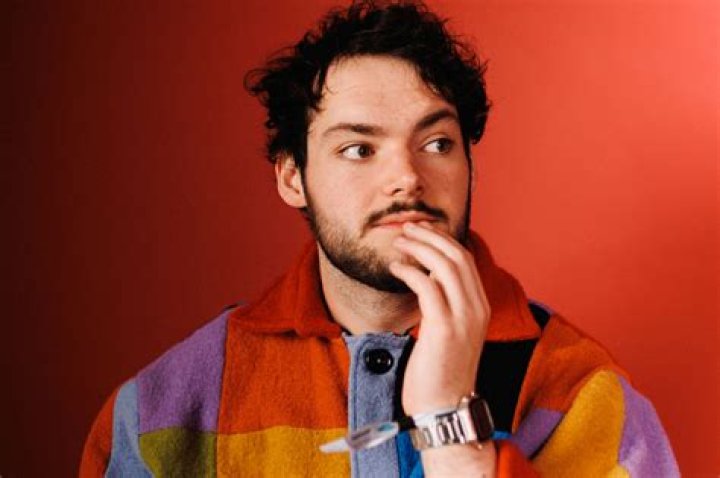 James Marriott (YouTube Star) - Age, Birthday, Bio, Facts, Family, Net Worth, Height & More