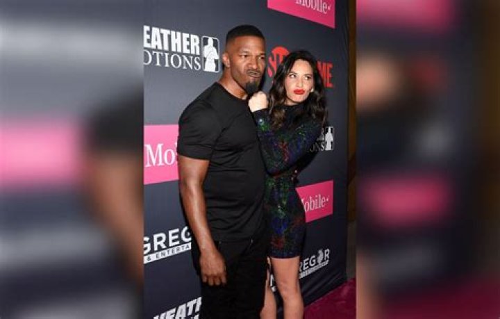 Jamie Foxx and Olivia Munn Were Super Flirty at the Mayweather vs. McGregor Fight and Katie Holmes Is Probably Salty AF