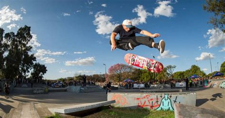 Jamie Foy Biography, Age, Height, Husband, Net Worth, Family