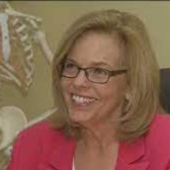 Jan Garavaglia (Doctor) - Age, Birthday, Bio, Facts, Family, Net Worth, Height & More