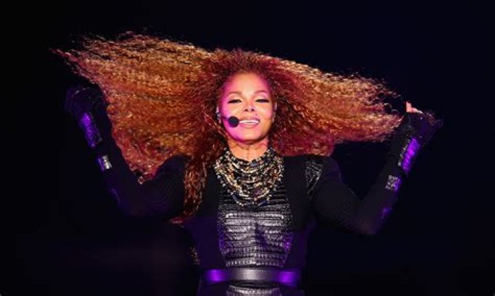 Janet Jackson’s Nose Reportedly Collapsing Amid World Tour