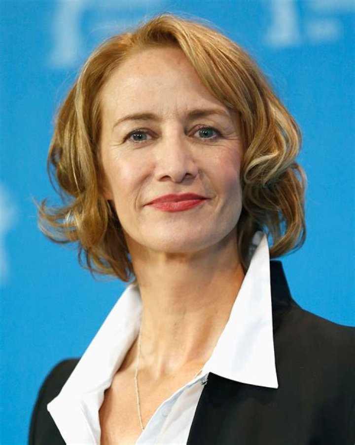Janet McTeer Biography, Age, Height, Husband, Net Worth, Family