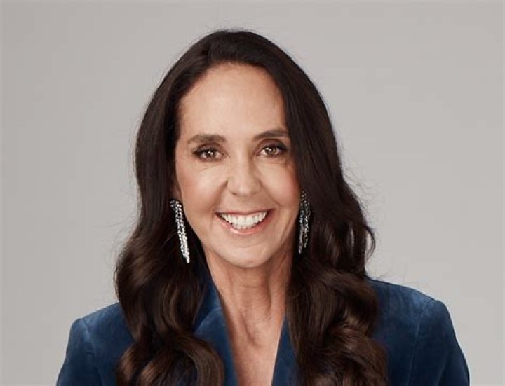 Janine Allis (Entrepreneur) - Age, Birthday, Bio, Facts, Family, Net Worth, Height & More