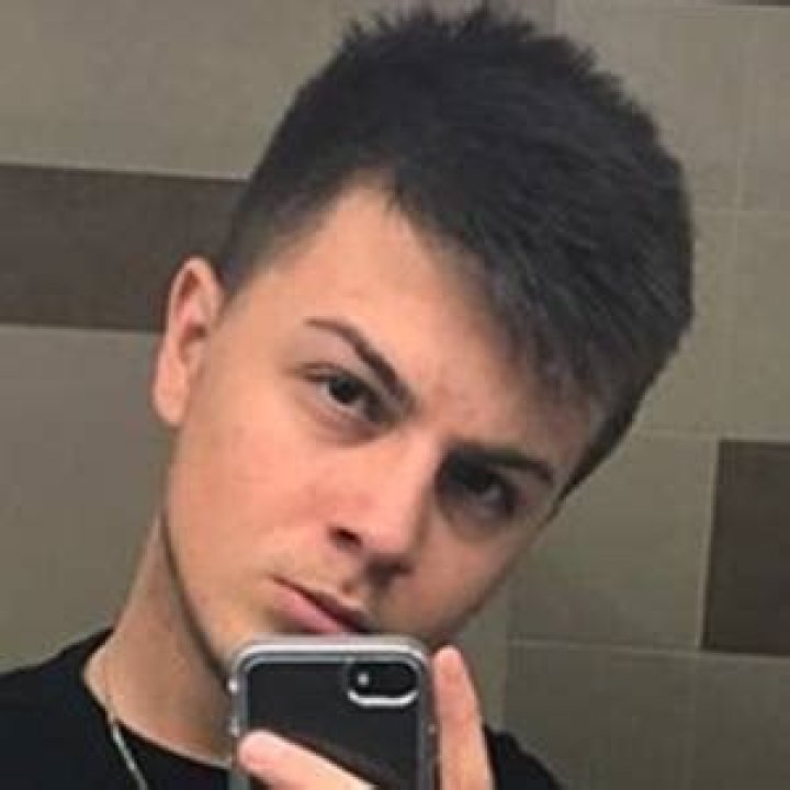 Jasko Draganovic (YouTube Star) - Age, Birthday, Bio, Facts, Family, Net Worth, Height & More