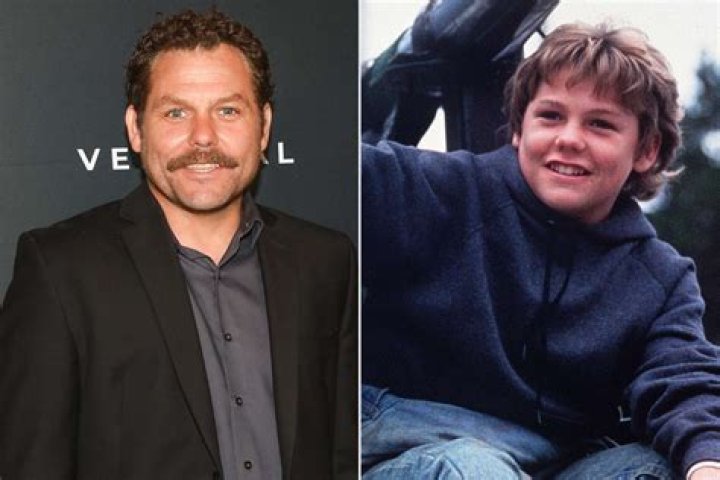 Jason James Richter (Movie Actor) - Age, Birthday, Bio, Facts, Family, Net Worth, Height & More