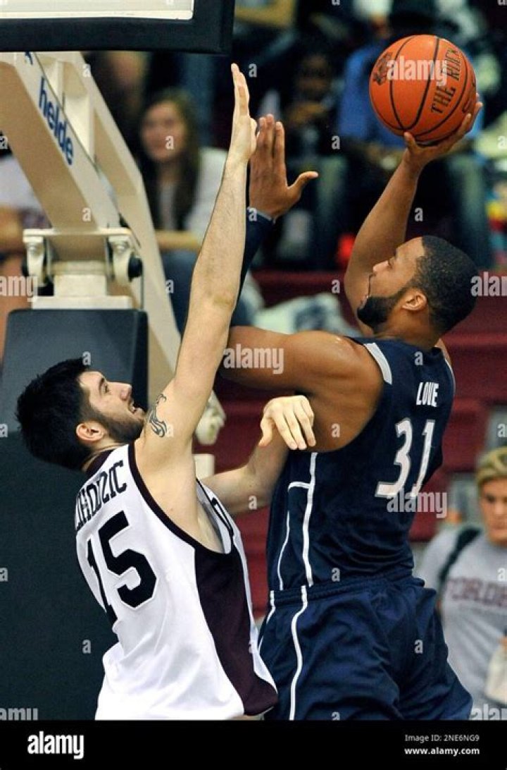 Jason Love Biography, Age, Height, Wife, Net Worth, Family