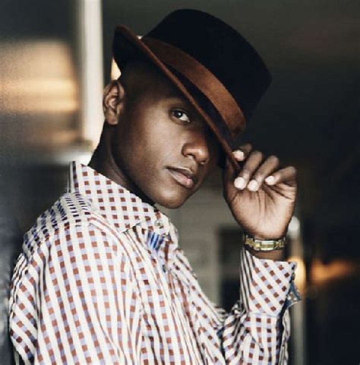 Javier Colon biografía, edad, altura, esposo, net worth, familia