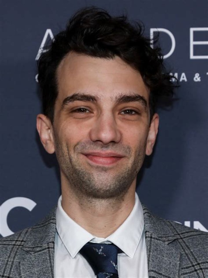 Jay Baruchel biografía, edad, altura, esposo, net worth, familia