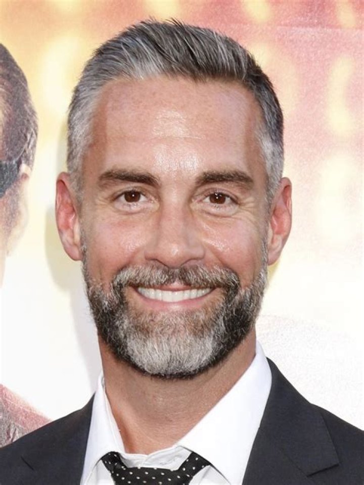 Jay Harrington Biography, Age, Height, Wife, Net Worth, Family