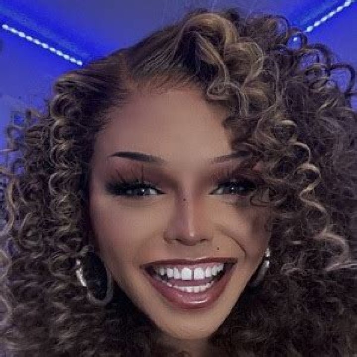 Jazlynn Westbrook (YouTube Star) - Age, Birthday, Bio, Facts, Family, Net Worth, Height & More