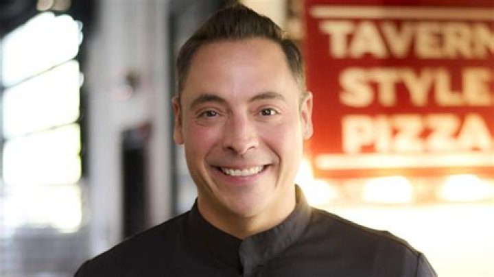 Jeff Mauro (Chef) - Age, Birthday, Bio, Facts, Family, Net Worth, Height & More