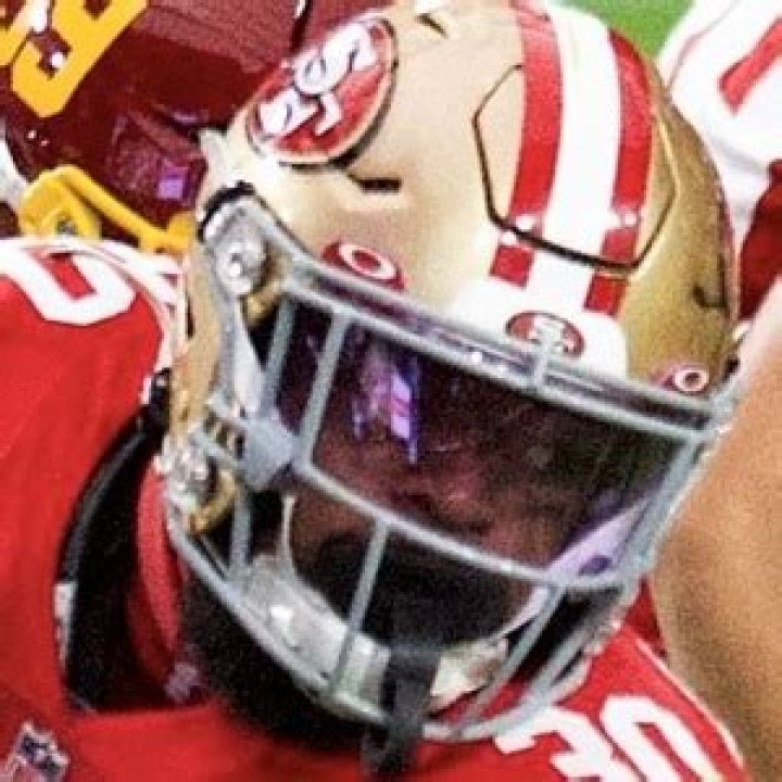 Jeff Wilson Jr. (Football Player) - Age, Birthday, Bio, Facts, Family, Net Worth, Height & More