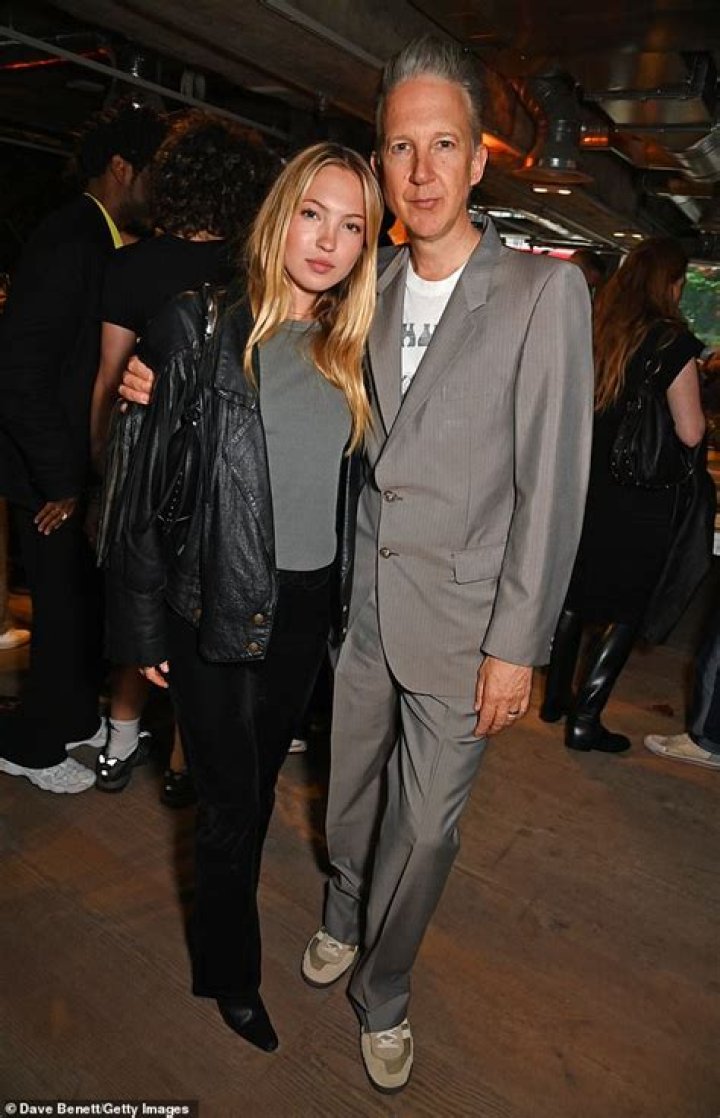 Jefferson Hack biografía, edad, altura, esposo, net worth, familia