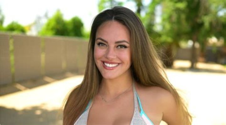 Jenna Chew Height, Weight, Net Worth, Age, Birthday, Wikipedia, Who, Nationality, Biography