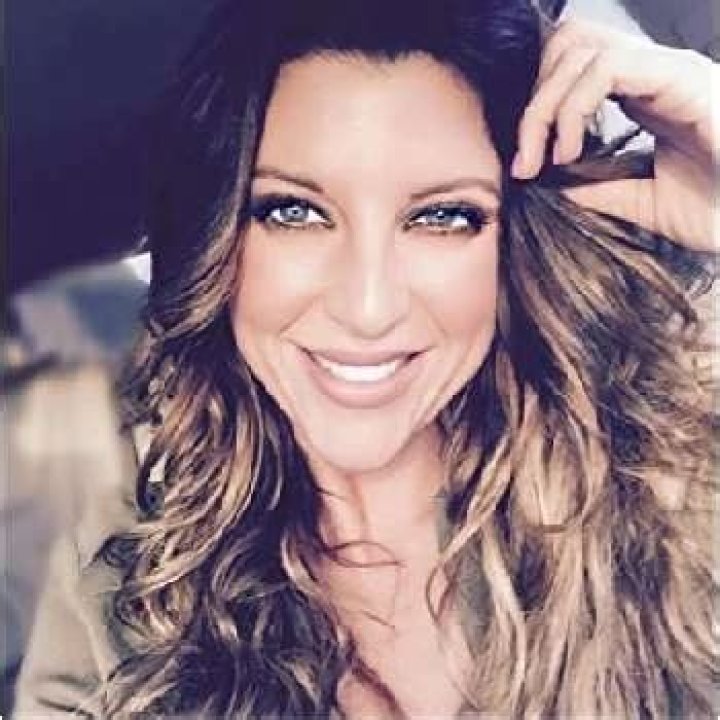 Jenna Hagel Biography, Age, Height, Husband, Net Worth, Family