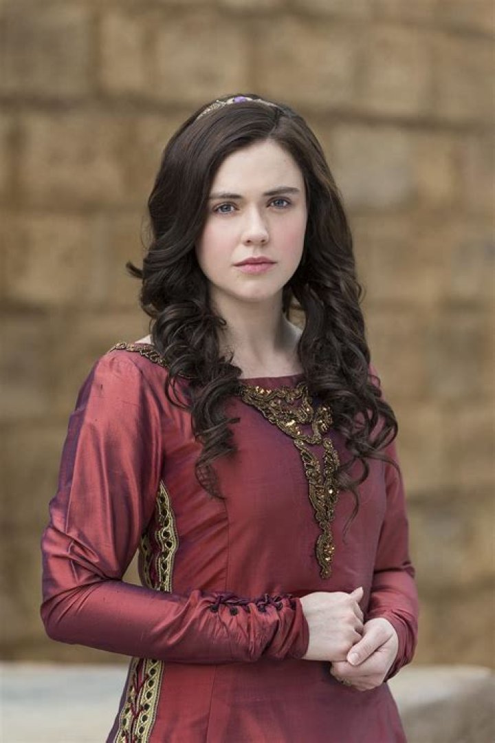 Jennie Jacques (TV Actress) - Age, Birthday, Bio, Facts, Family, Net Worth, Height & More