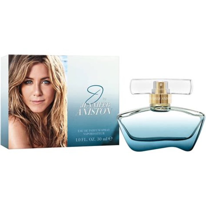 Jennifer Aniston Announces Launch of Her New Perfume — See the Stunning Ad!