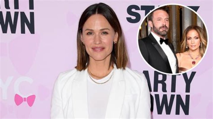 Jennifer Garner ‘Infuriated’ Jennifer Lopez Allows Ben Affleck to Smoke ‘Whenever He Pleases’