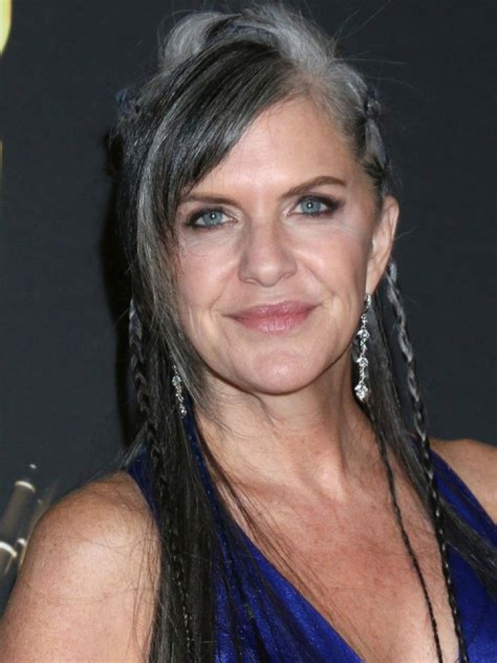 Jennifer Hale Biography, Age, Height, Husband, Net Worth, Family