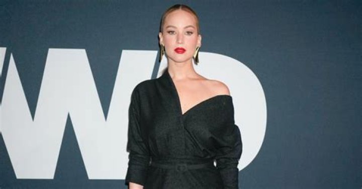 Jennifer Lawrence Isn’t Opposed to Getting Plastic Surgery Someday: ‘Nothing’s Wrong’ With It