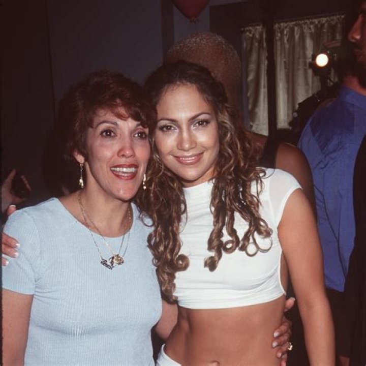 Jennifer Lopez Hasn’t Heard From Family in Puerto Rico Since the Hurricanes: “The Devastation Is Beyond Belief”