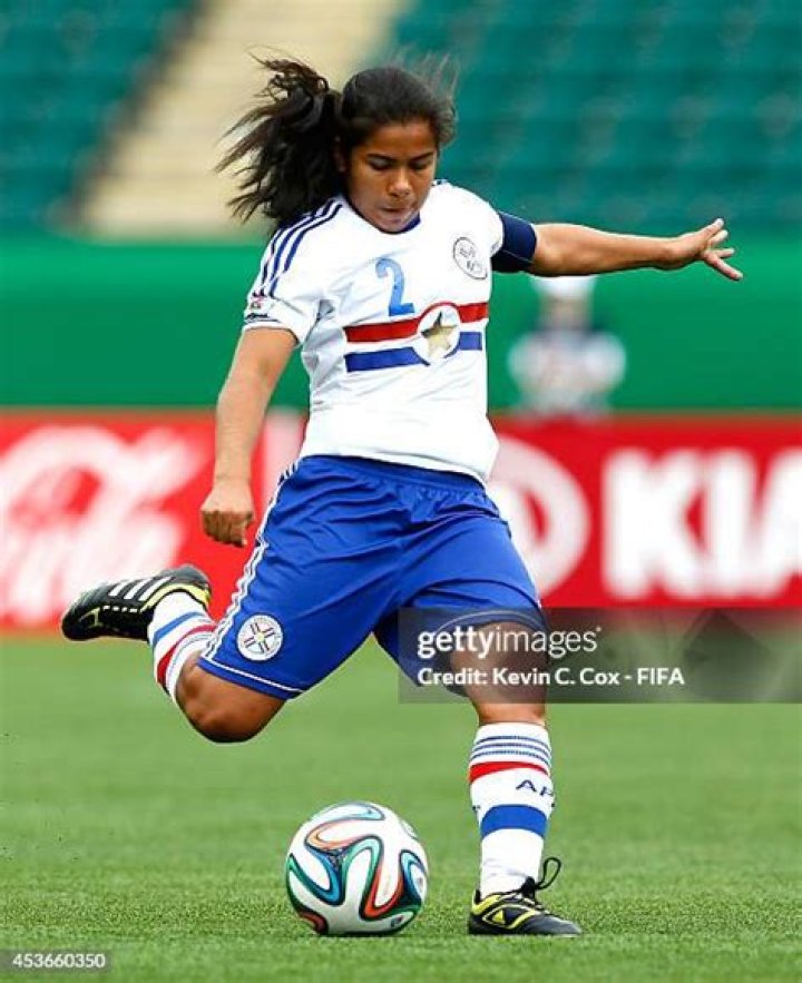 Jennifer Mora biografía, edad, altura, esposa, net worth, familia