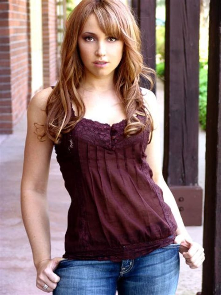 Jennifer Tisdale Biography, Age, Height, Husband, Net Worth, Family