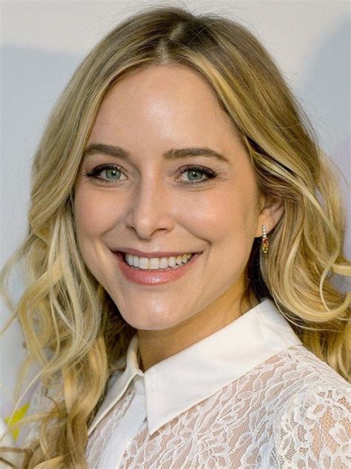 Jenny Mollen Biography, Age, Height, Husband, Net Worth, Family