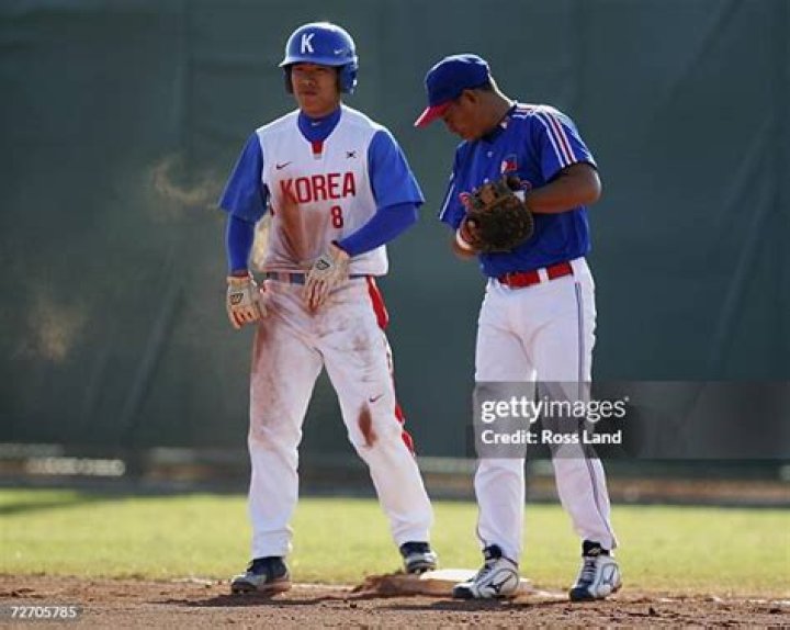 Jeong Keun-woo Biography, Age, Height, Wife, Net Worth, Family