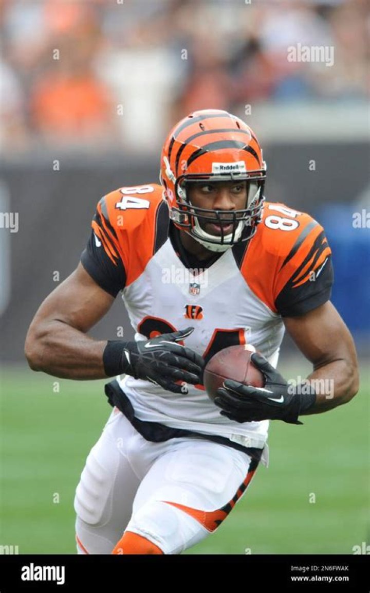 Jermaine Gresham (Football Player) - Age, Birthday, Bio, Facts, Family, Net Worth, Height & More