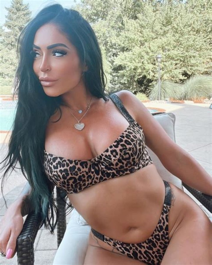 Jersey Shore’s Angelina Pivarnick Is a Bikini Queen: See Her Hottest Pictures!