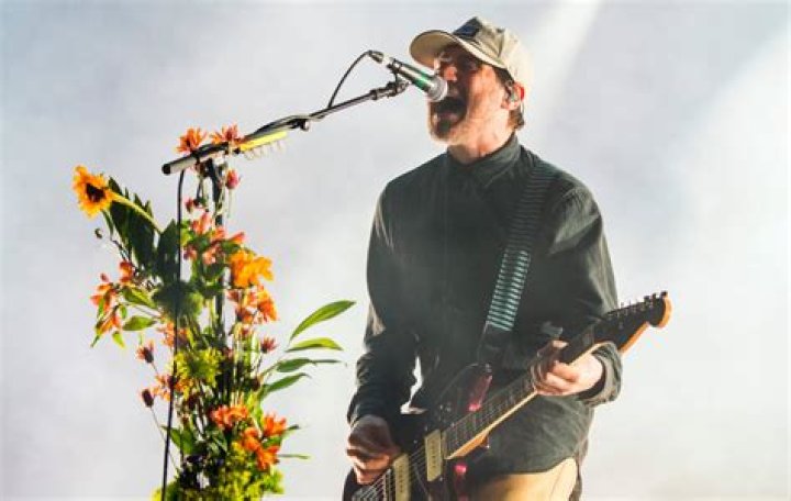 Jesse Lacey (Rock Singer) - Age, Birthday, Bio, Facts, Family, Net Worth, Height & More