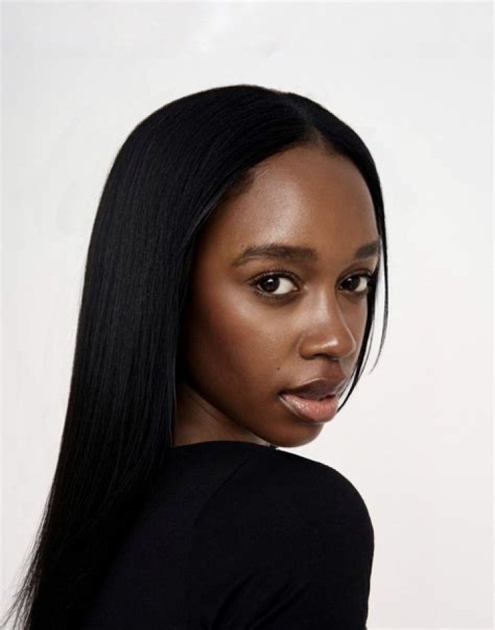 Jessica Allain (TV Actress) - Age, Birthday, Bio, Facts, Family, Net Worth, Height & More