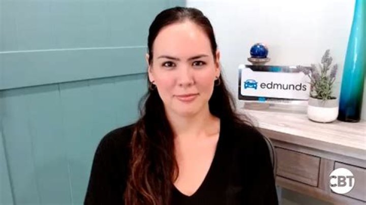 Jessica Caldwell (YouTube Star) - Age, Birthday, Bio, Facts, Family, Net Worth, Height & More