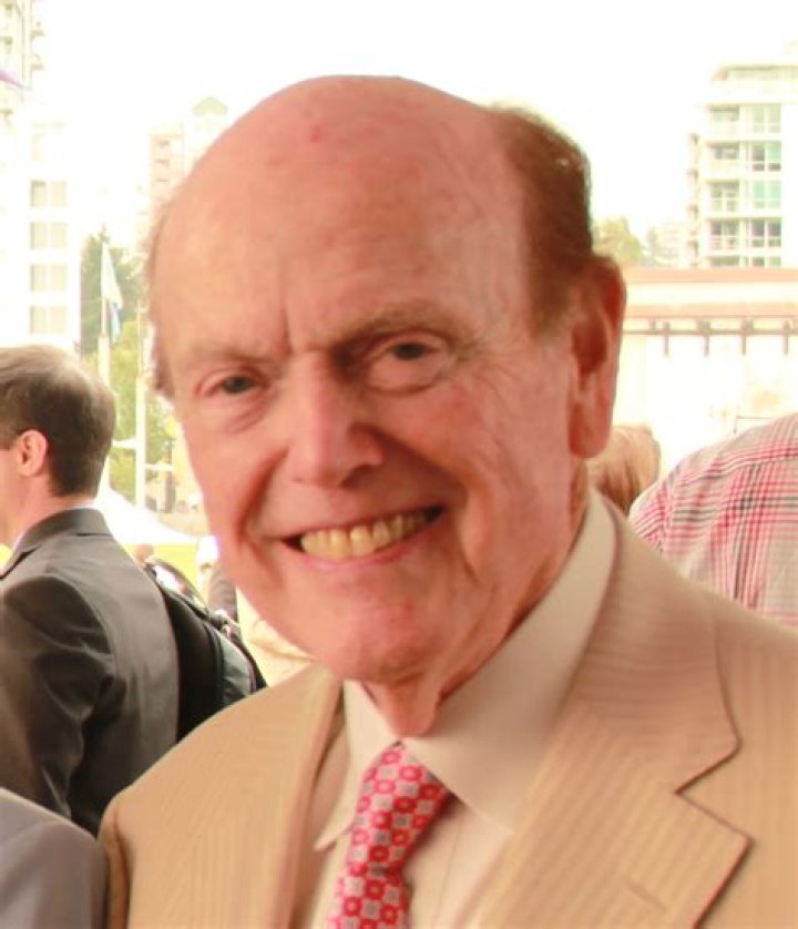 Jim Pattison (Entrepreneur) - Age, Birthday, Bio, Facts, Family, Net Worth, Height & More