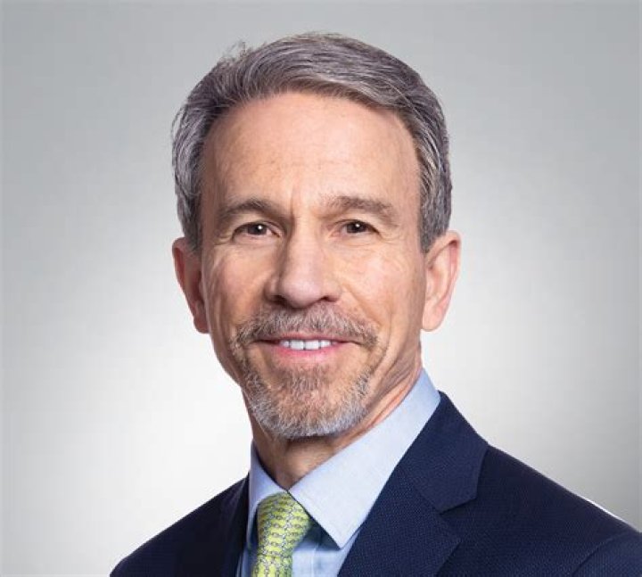 Jim Umpleby Biography, Age, Height, Wife, Net Worth, Family