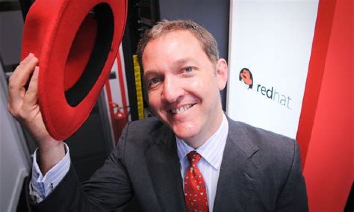 Jim Whitehurst biografía, edad, altura, esposo, net worth, familia